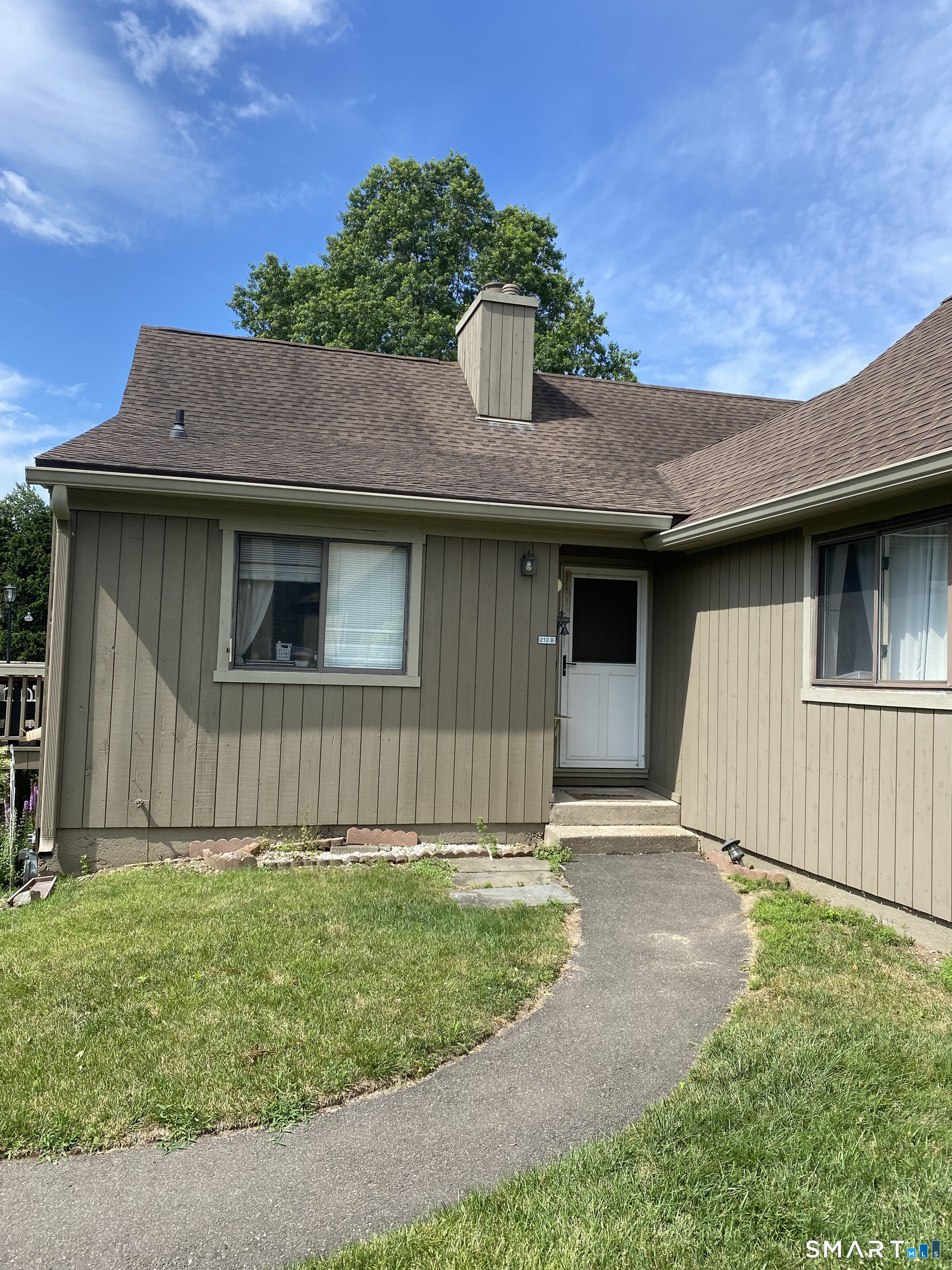 212 Agawam Drive, b, Stratford, CT 06614 | For Sale at $319,000