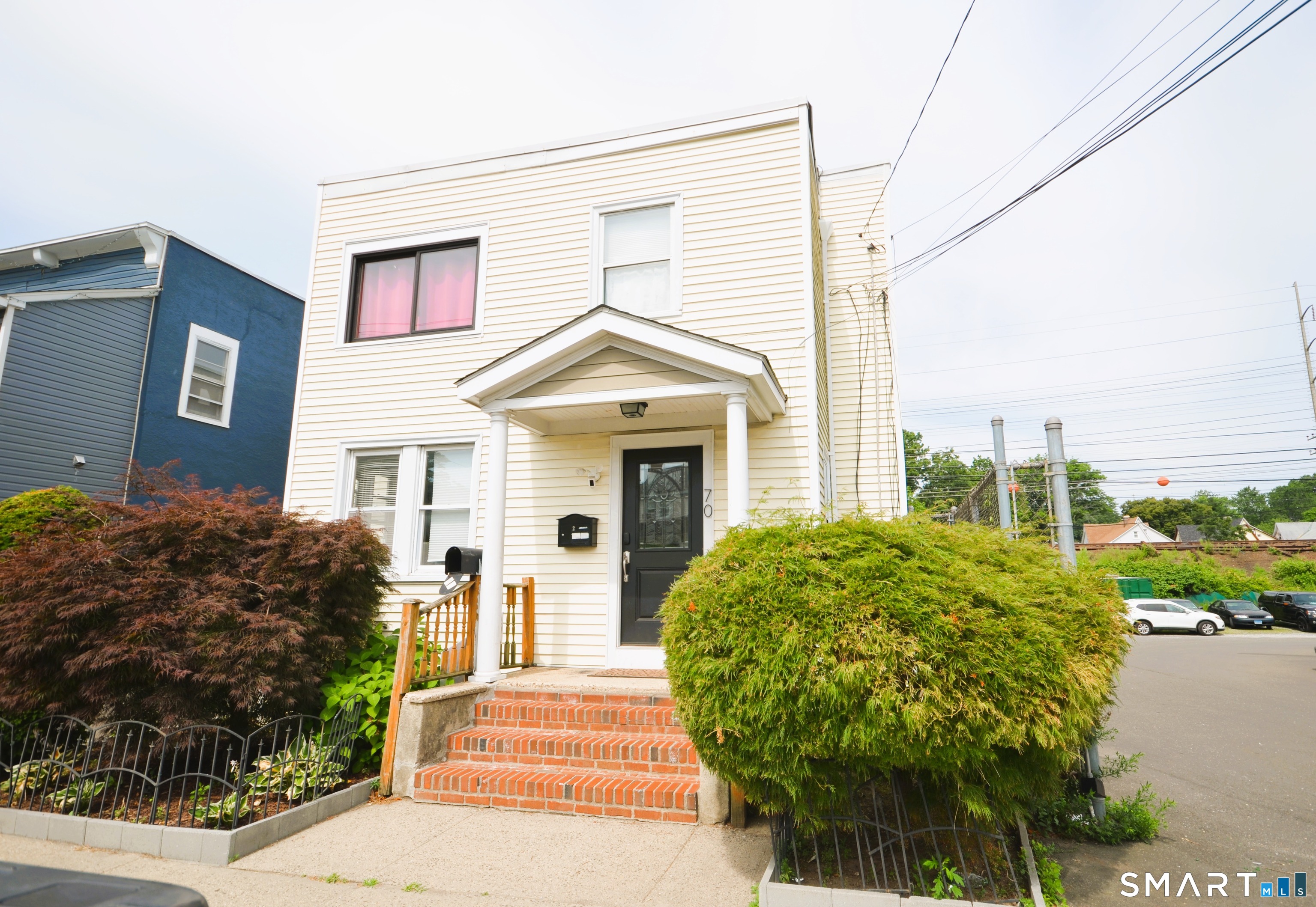 70 Lincoln Avenue, Stamford, CT 06902 | For Sale at $900,000