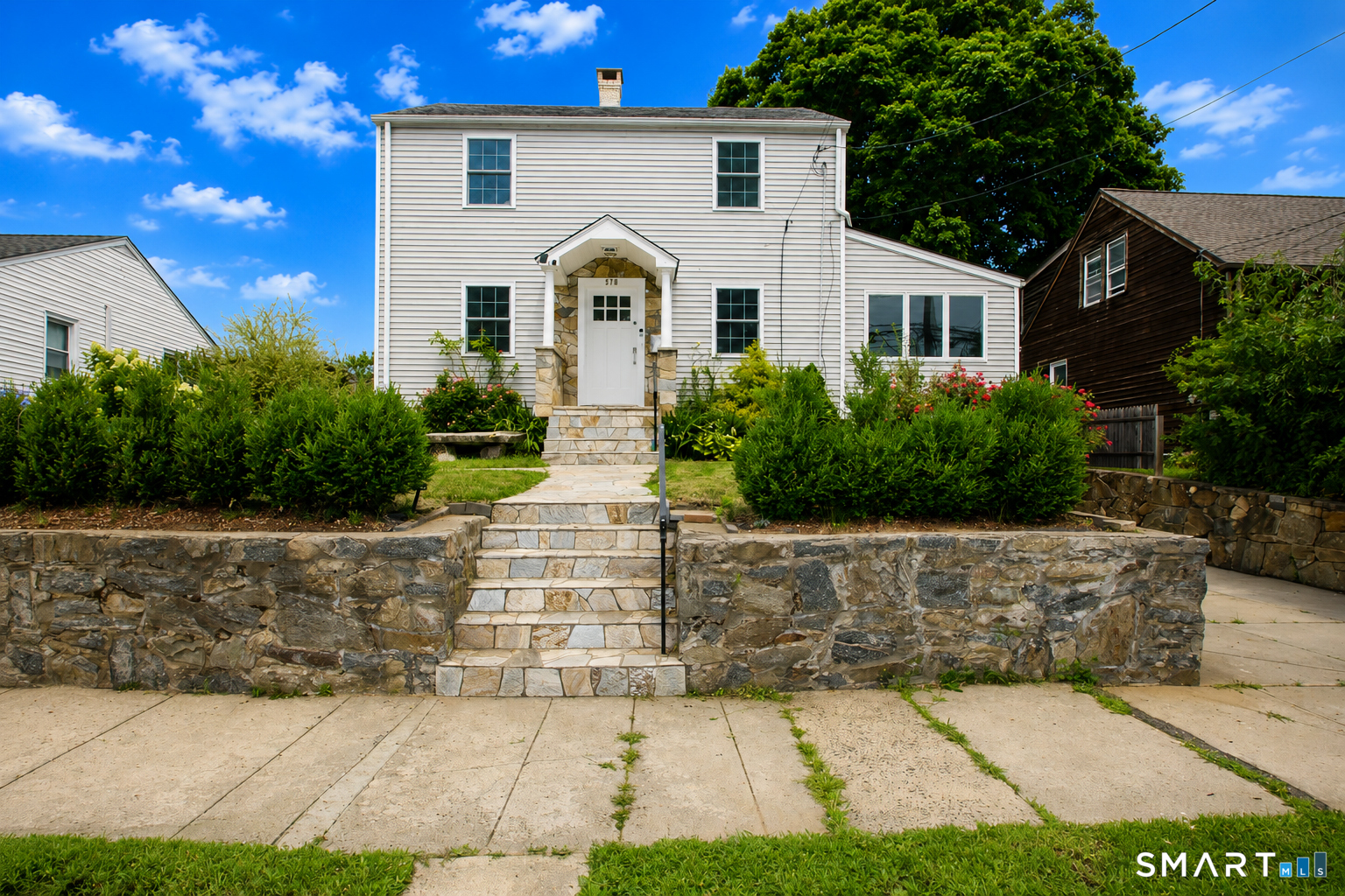 570 Westfield Avenue, Bridgeport, CT 06606 | For Sale at $525,000