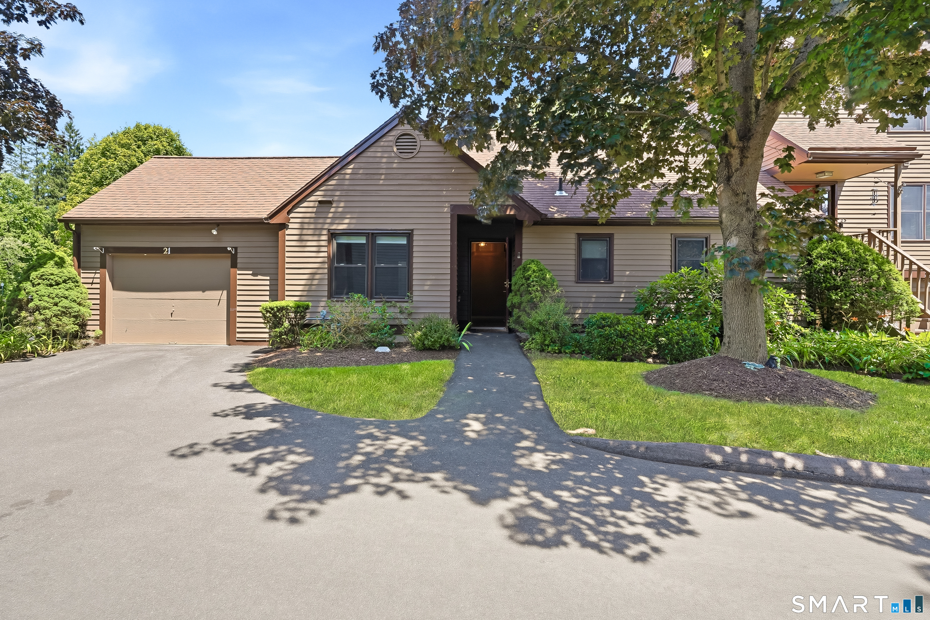 21 Sprucebrook Trail, 21, Monroe, CT 06468 | For Sale at $369,900
