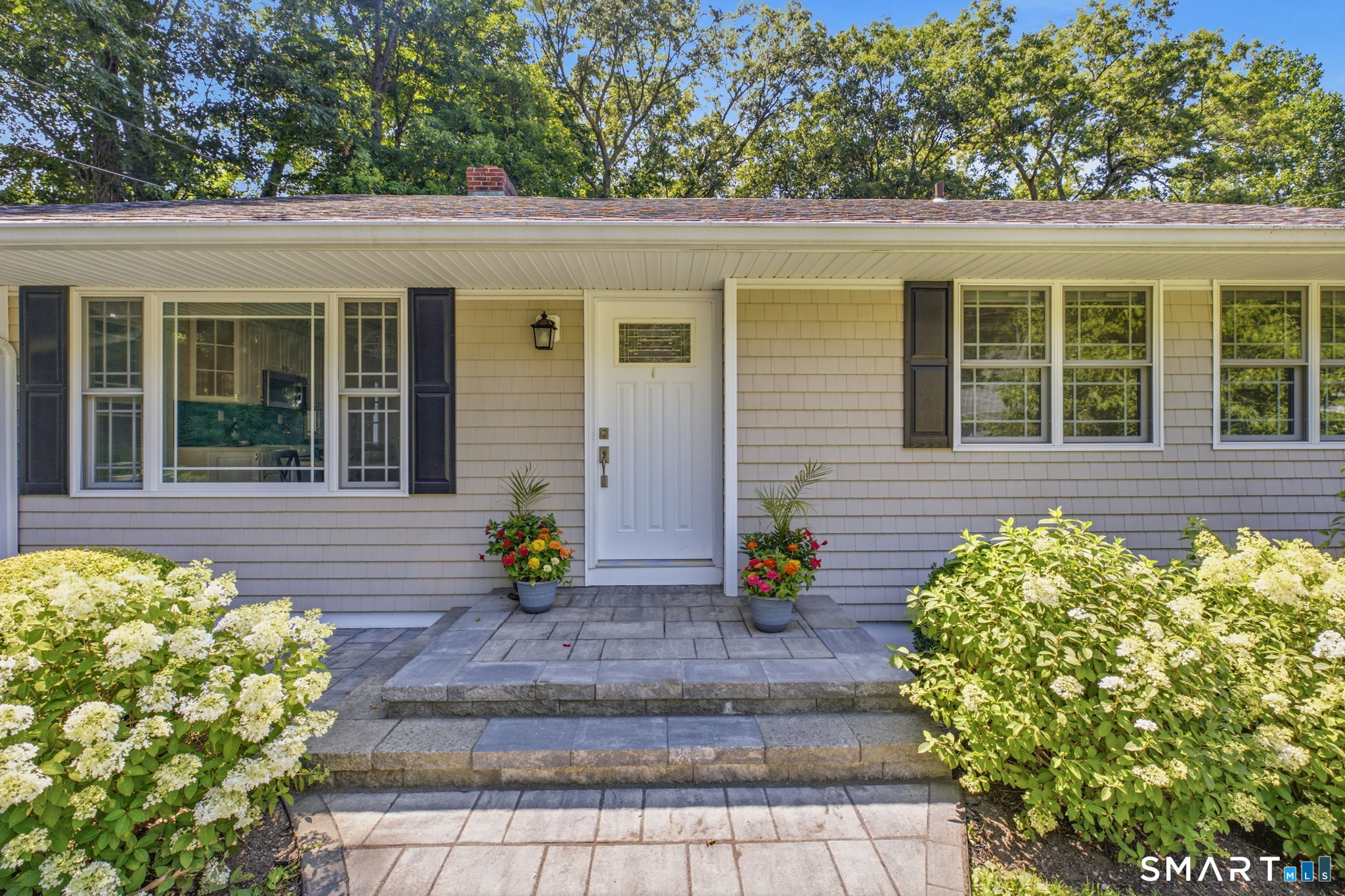 60 Arden Lane, Stamford, CT 06905 | For Sale at $725,000