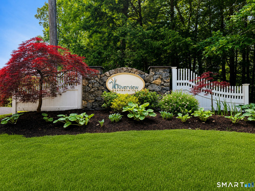  townhouse condo for sale located at 11 Trout Brook Circle, 11, Newtown, CT 06470