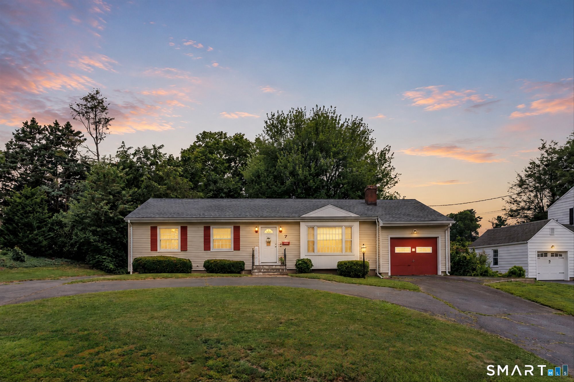 7 Thorburn Avenue, Trumbull, CT 06611 | For Sale at $549,900