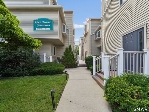  townhouse condo for sale located at 291 Hope Street, a14, Stamford, CT 06906