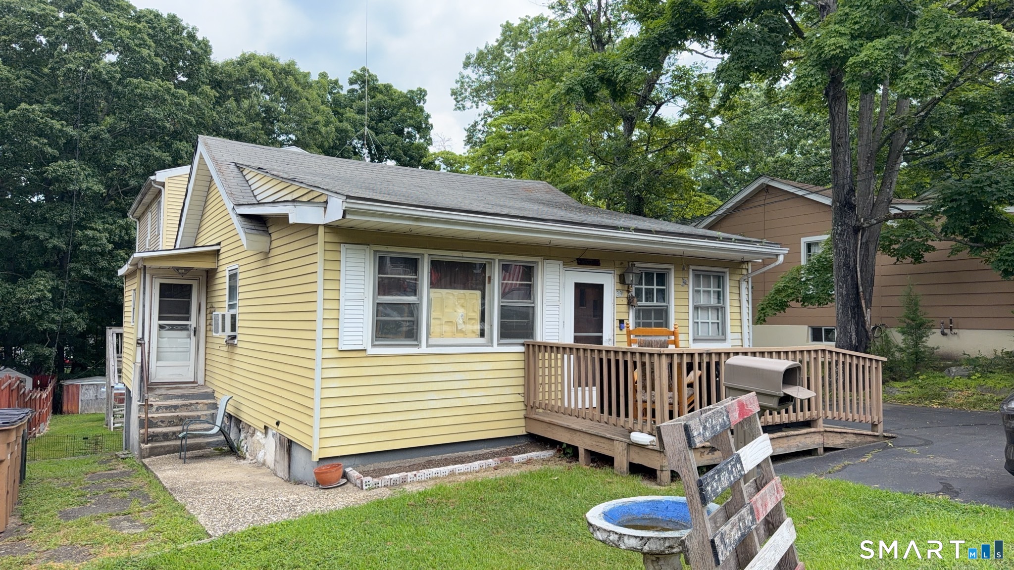 39 Emma Road, Stamford, CT 06905 | For Sale at $674,900
