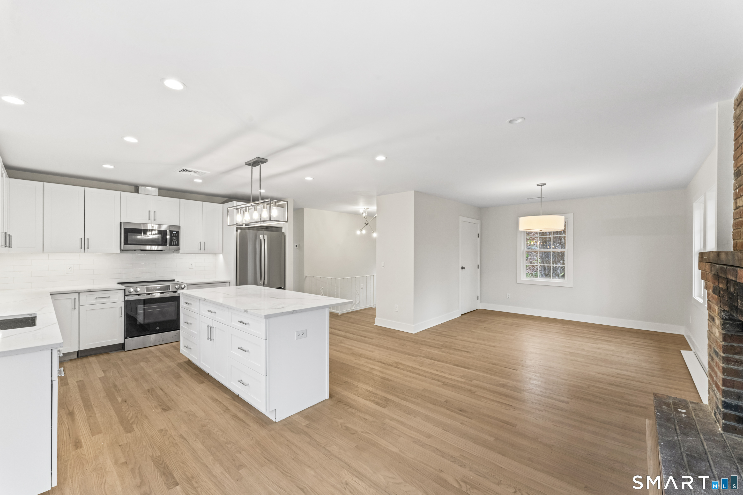 147 Thayer Pond Road, Wilton, CT 06897 | For Sale at $999,500