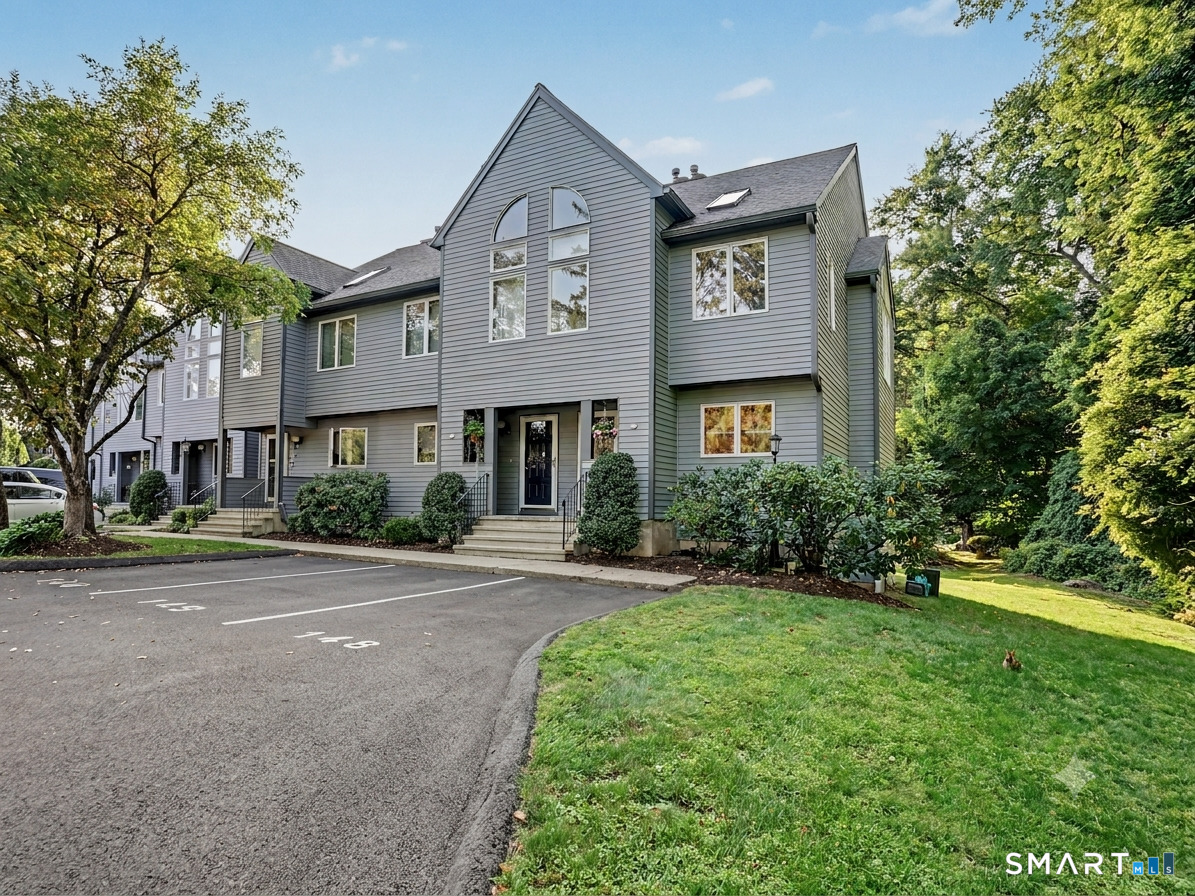 81 Wolfpit Avenue, a9, Norwalk, CT 06851 | For Sale at $525,000