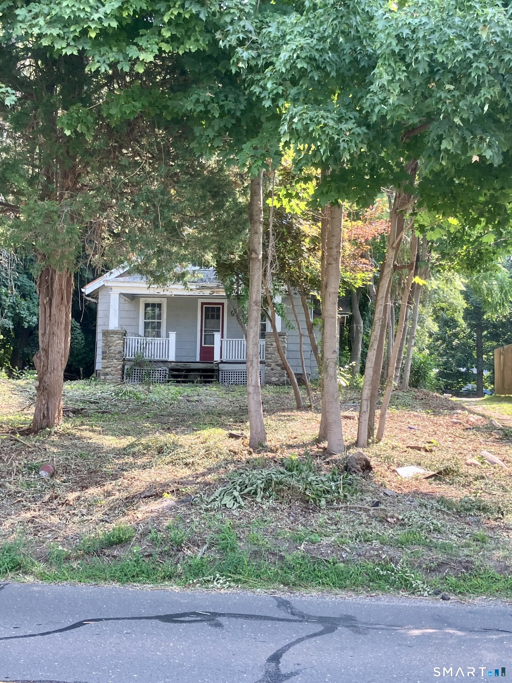 142 Wolfpit Avenue, Norwalk, CT 06851 | For Sale at $429,900
