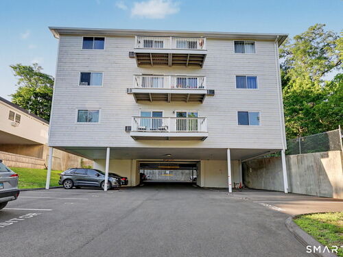  condo home for sale located at 7 Hamilton Avenue, 43, Norwalk, CT 06854