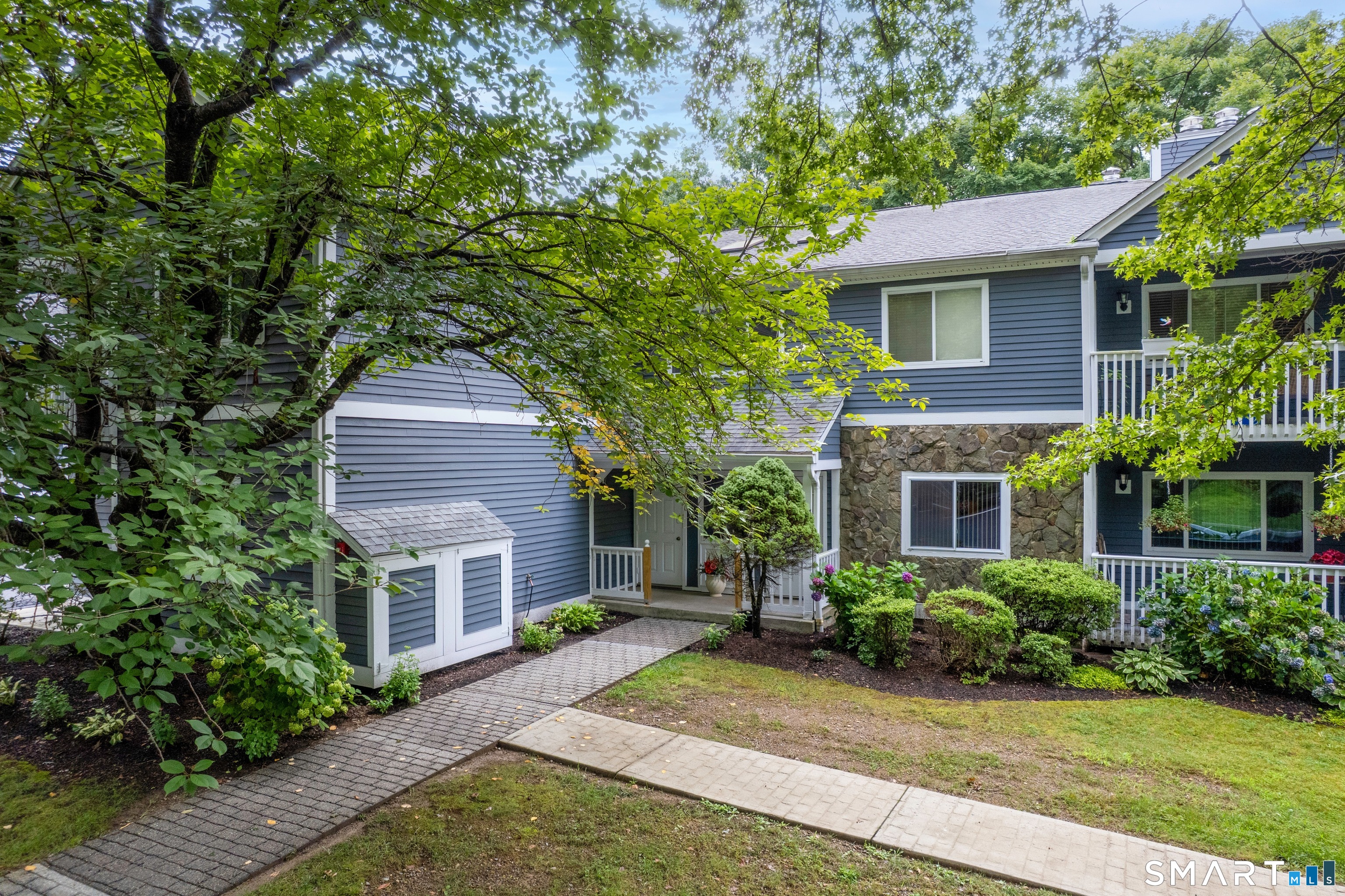 215 Windgate Circle, e, Monroe, CT 06468 | For Sale at $265,000