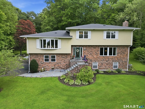  single family home for sale located at 13 Paradise Court, New Fairfield, CT 06812