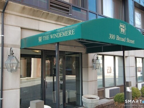  condo home for sale located at 300 Broad Street, 303, Stamford, CT 06902