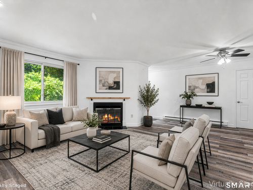  condo home for sale located at 8 Rose Lane, 10-11, Danbury, CT 06811