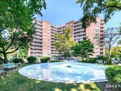  condo home for sale located at 91 Strawberry Hill Avenue, 235, Stamford, CT 06902