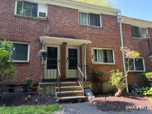  townhouse condo for sale located at 51-71 Park Avenue, om8, Danbury, CT 06810