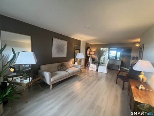  condo home for sale located at 91 Strawberry Hill Avenue, 827, Stamford, CT 06902