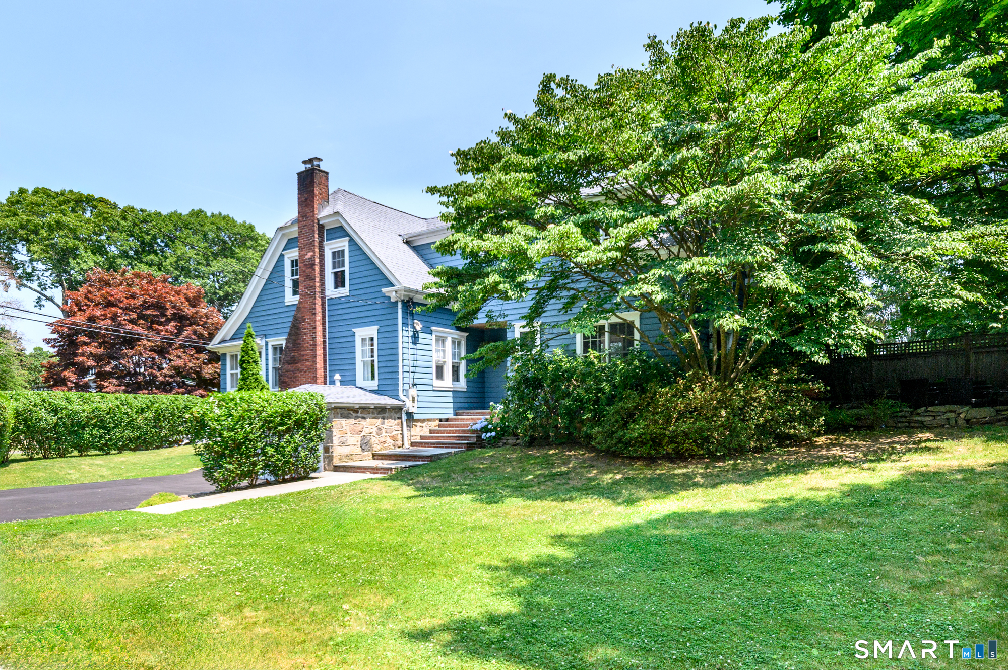 100 Northill Street, Stamford, CT 06907 | For Sale at $950,000
