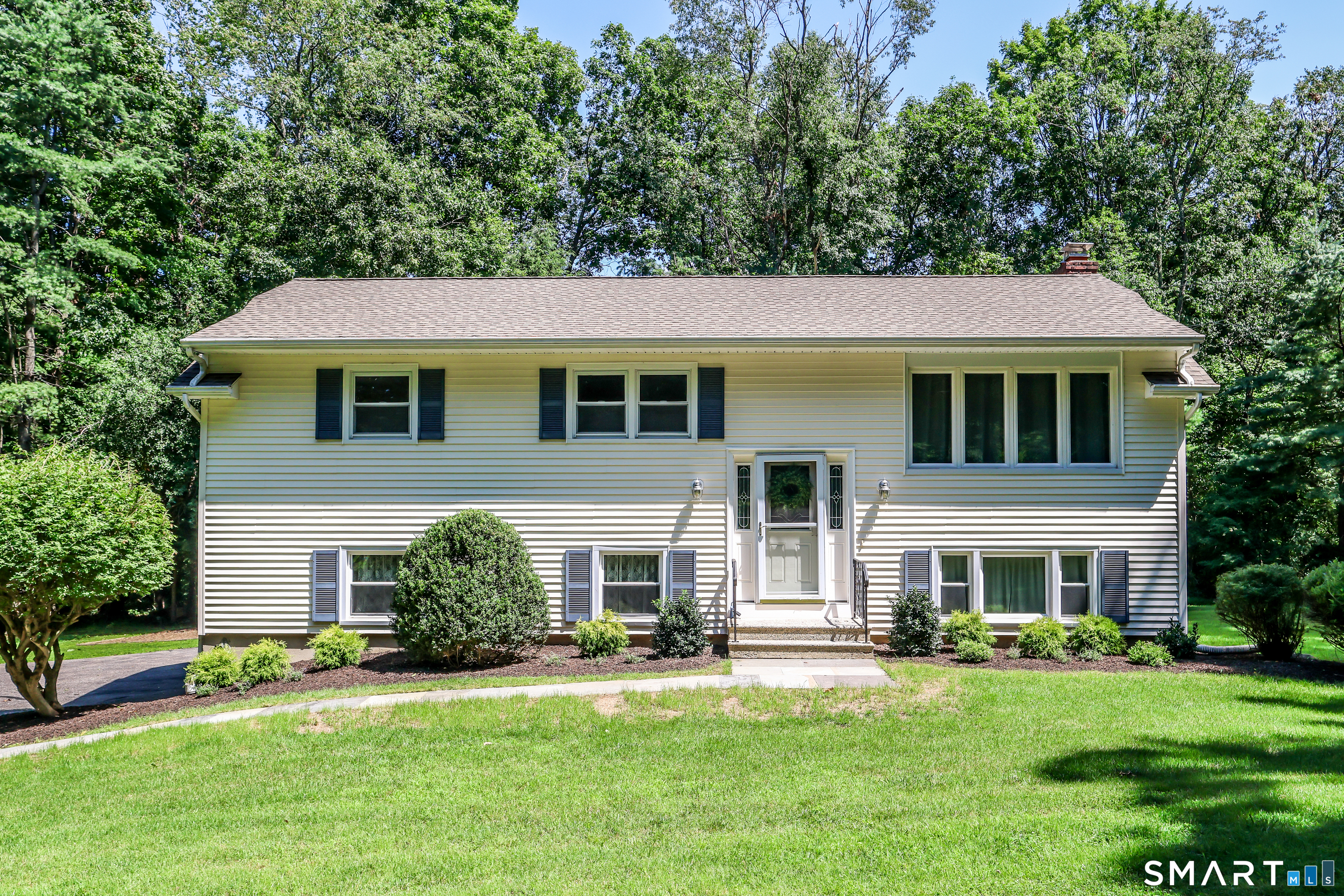 4 Beaver Bog Road, New Fairfield, CT 06812 | For Sale at $529,900
