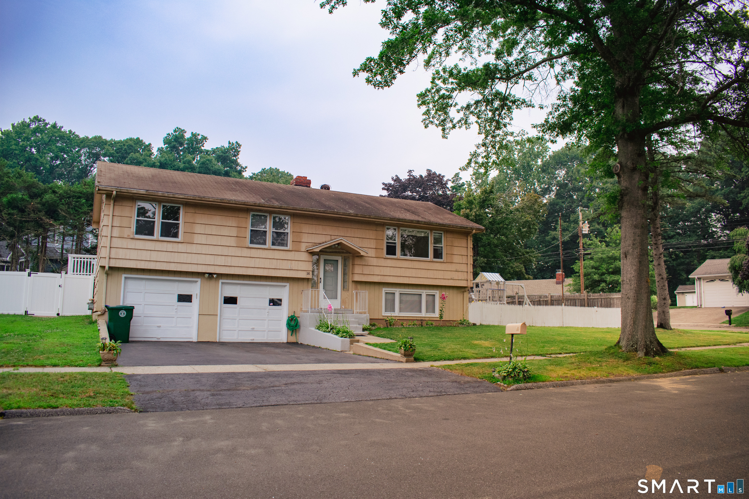 20 Walker Drive, Stratford, CT 06614 | For Sale at $519,900