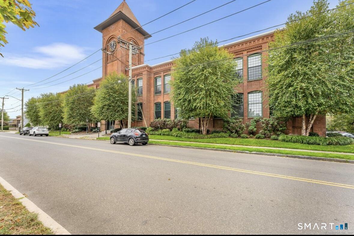 25 Grand Street, 111, Norwalk, CT 06851 | For Sale at $329,000