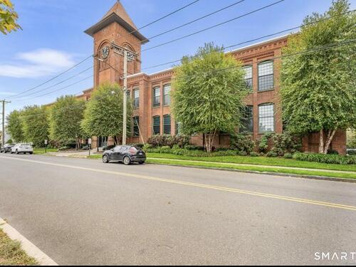  condo home for sale located at 25 Grand Street, 111, Norwalk, CT 06851