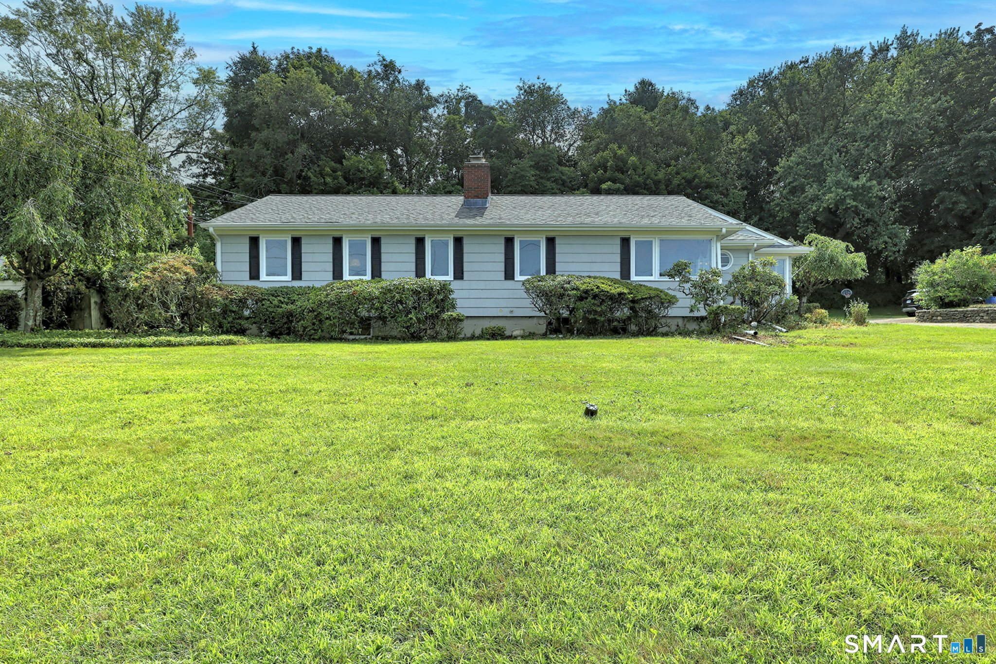 136 Hawthorne Drive, Fairfield, CT 06825 | For Sale at $699,000