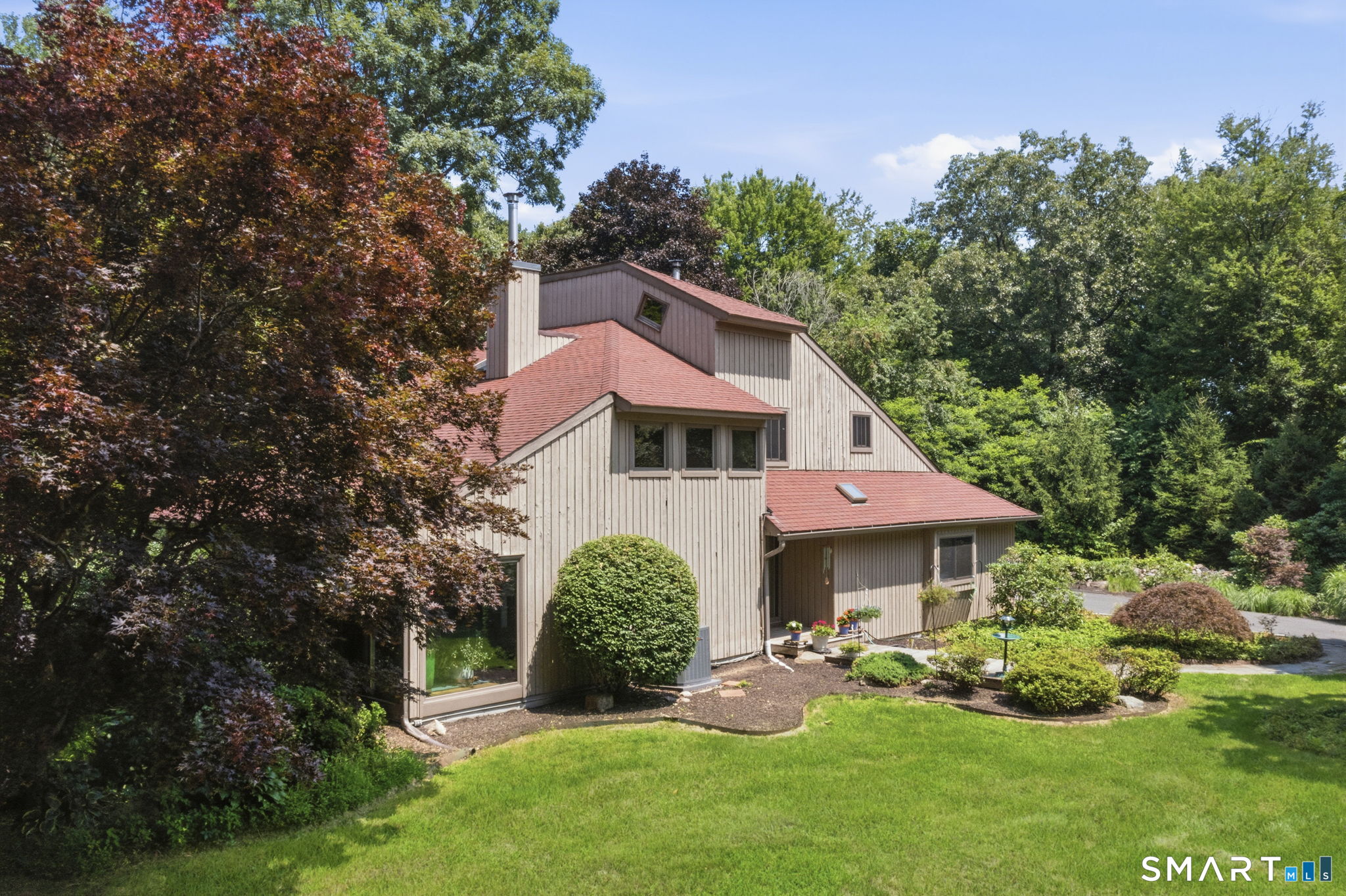 11 Fire Hill Lane, Redding, CT 06896 | For Sale at $850,000