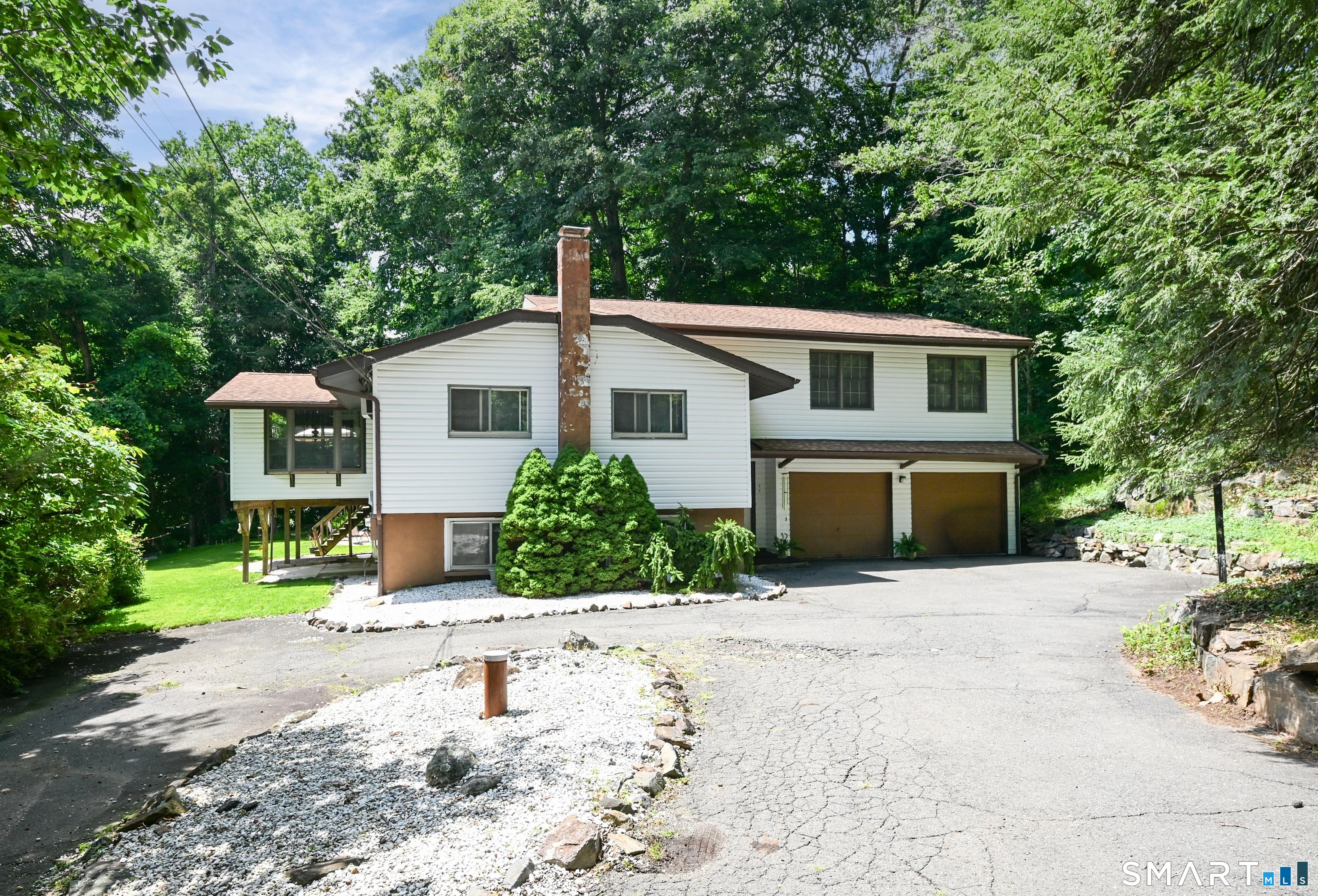 42 Linda Lane, New Fairfield, CT 06812 | For Sale at $625,000