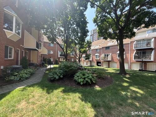  townhouse condo for sale located at 101 Grove Street, 29, Stamford, CT 06901