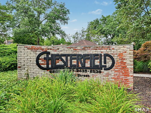  townhouse condo for sale located at 2435 Bedford Street, 10c, Stamford, CT 06905