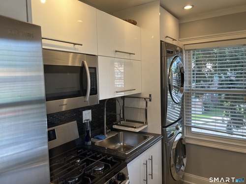  co-op home for sale located at 300 BLD #94 North Bishop Avenue, 26, Bridgeport, CT 06610