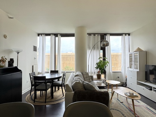  condo home for sale located at 127 Greyrock Place, pl2, Stamford, CT 06901