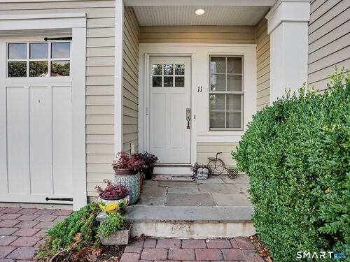  townhouse condo for sale located at 77 Havemeyer Lane, 11, Stamford, CT 06902