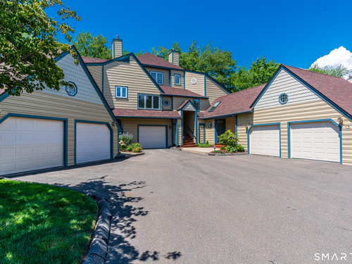  townhouse condo for sale located at 13 L Hermitage Drive, 13, Shelton, CT 06484