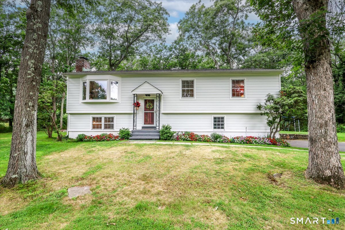 20 Acre Lane, Ridgefield, CT 06877 | For Sale at $799,000