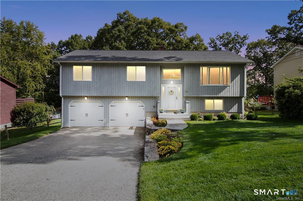 35 Bruce Drive, Shelton, CT 06484 | For Sale at $575,000