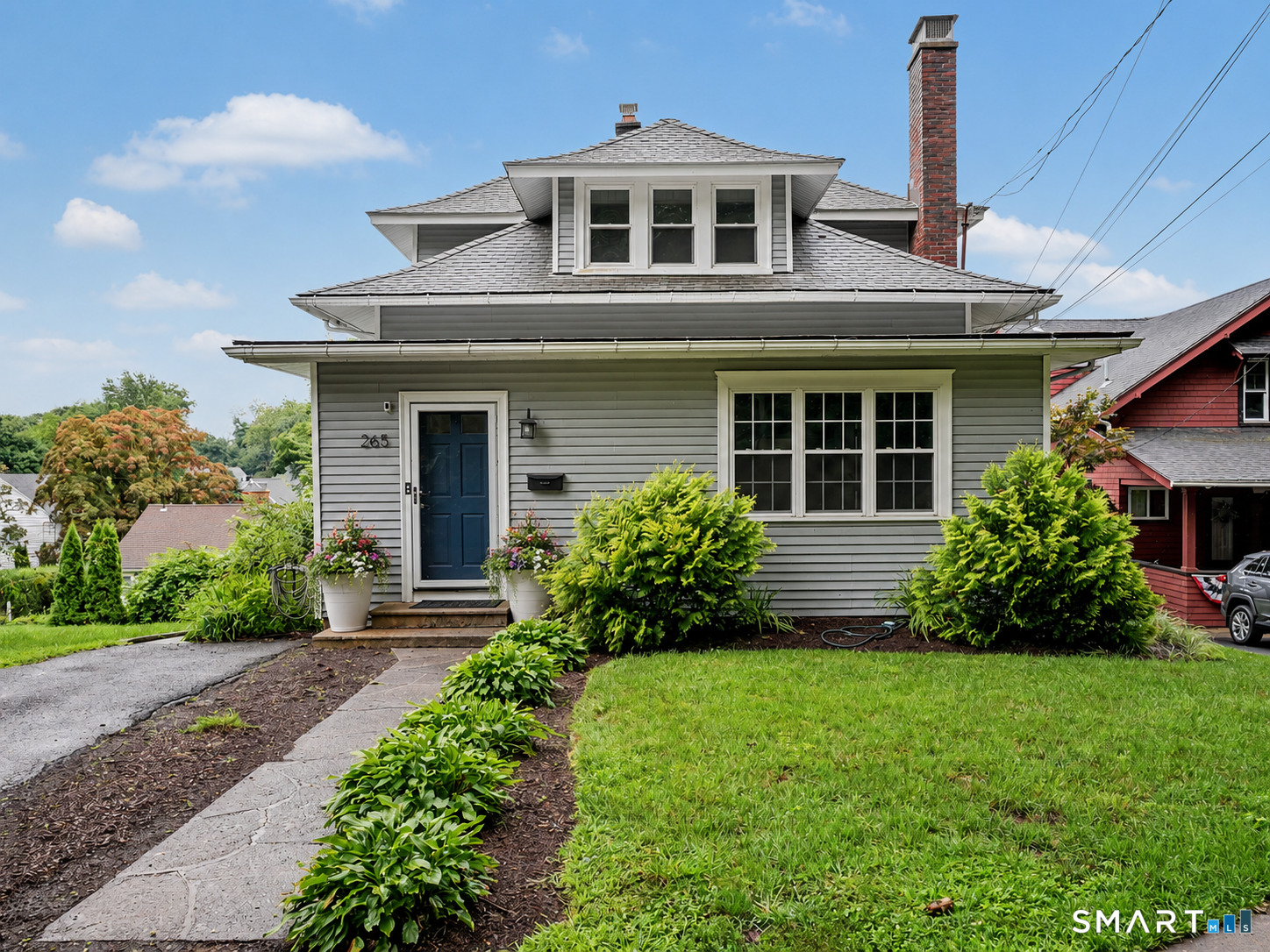 265 Jackman Avenue, Fairfield, CT 06825 | For Sale at $749,000