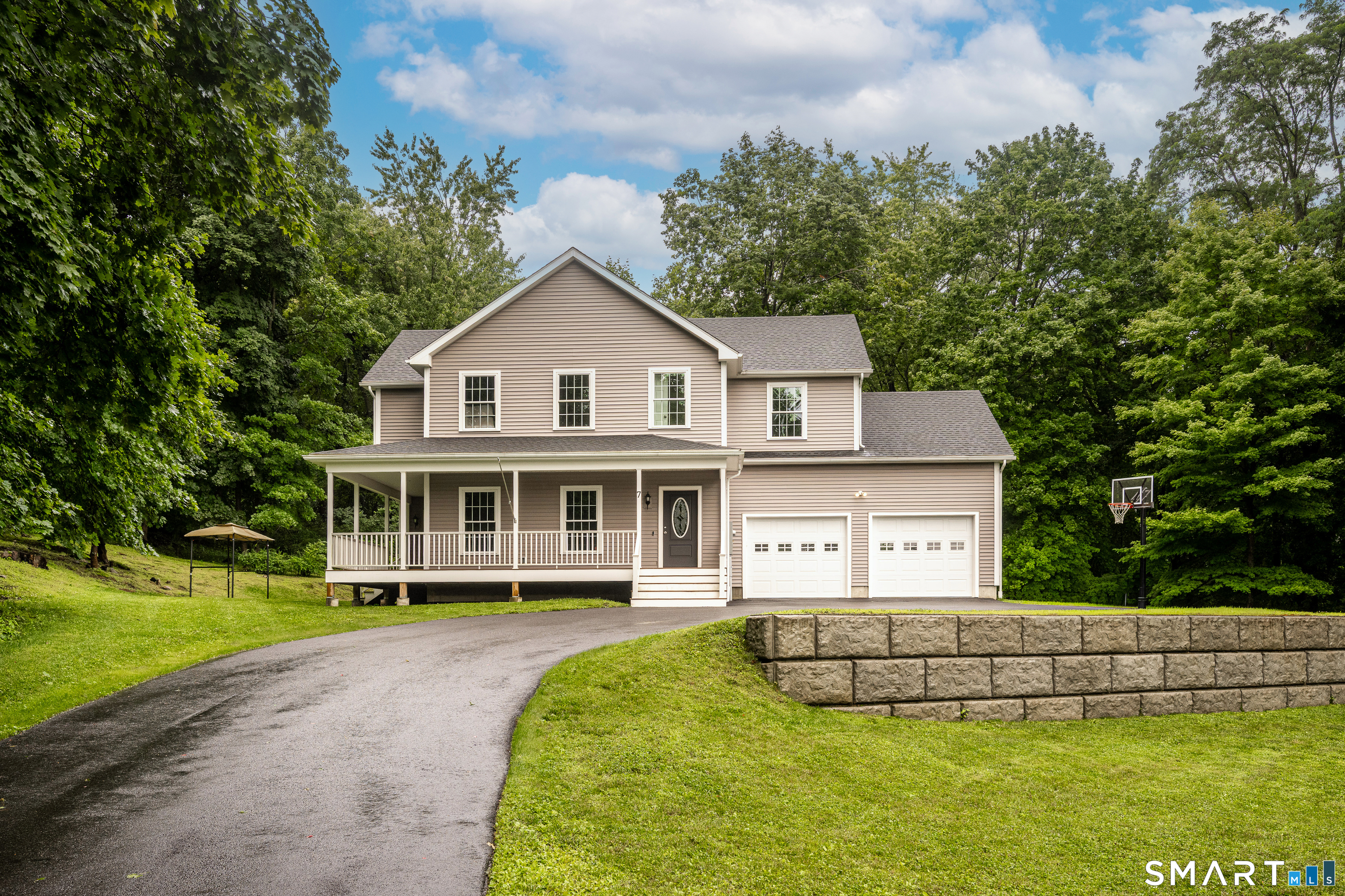 7 Mountainville Road, Danbury, CT 06810 | For Sale at $739,900