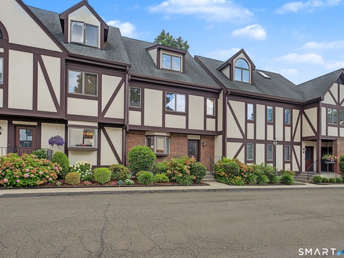  townhouse condo for sale located at 668 Glenbrook Road, 17, Stamford, CT 06906