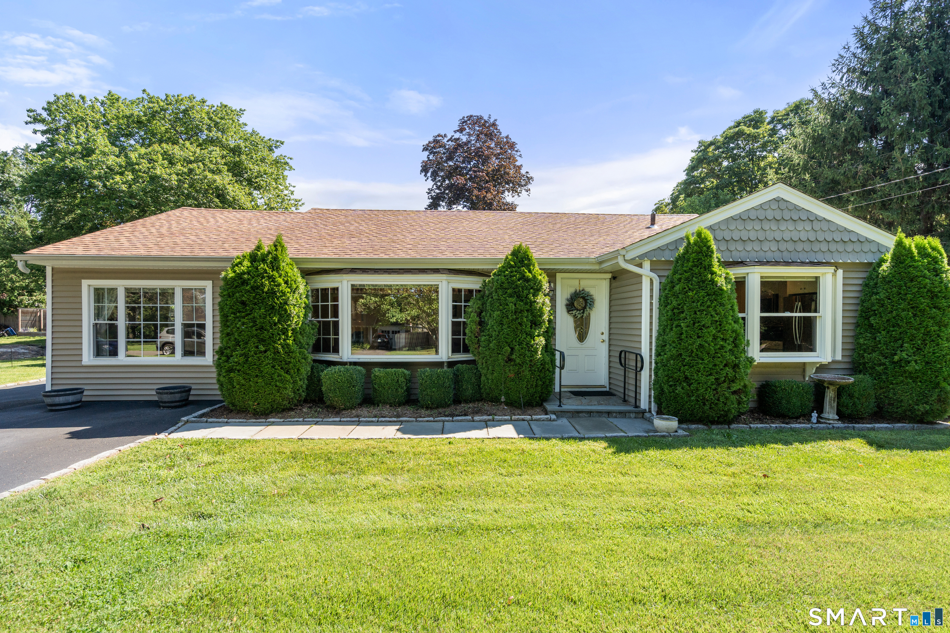 17 Winnipauk Drive, Norwalk, CT 06851 | For Sale at $549,000
