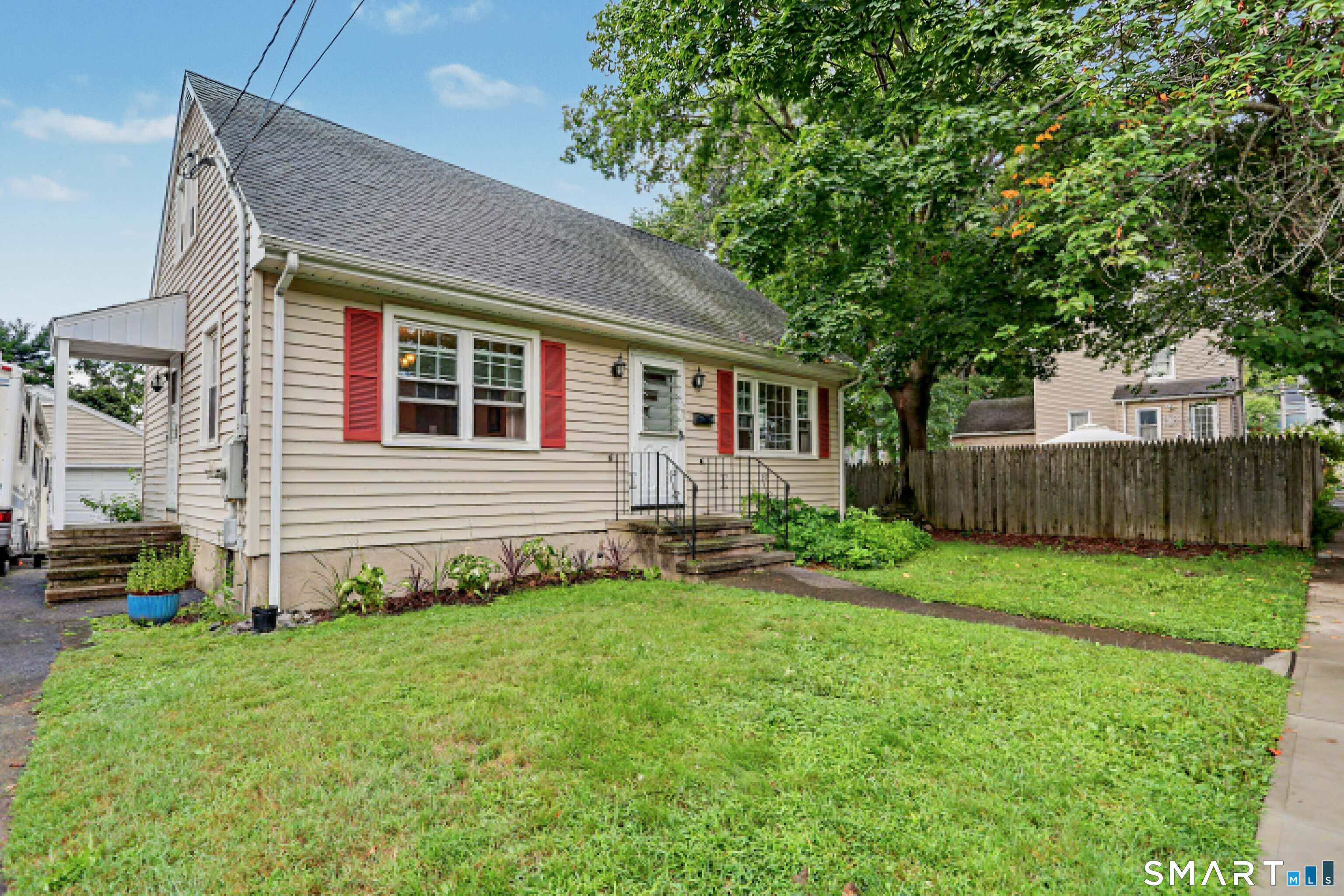 105 Catherine Street, Stratford, CT 06615 | For Sale at $423,000