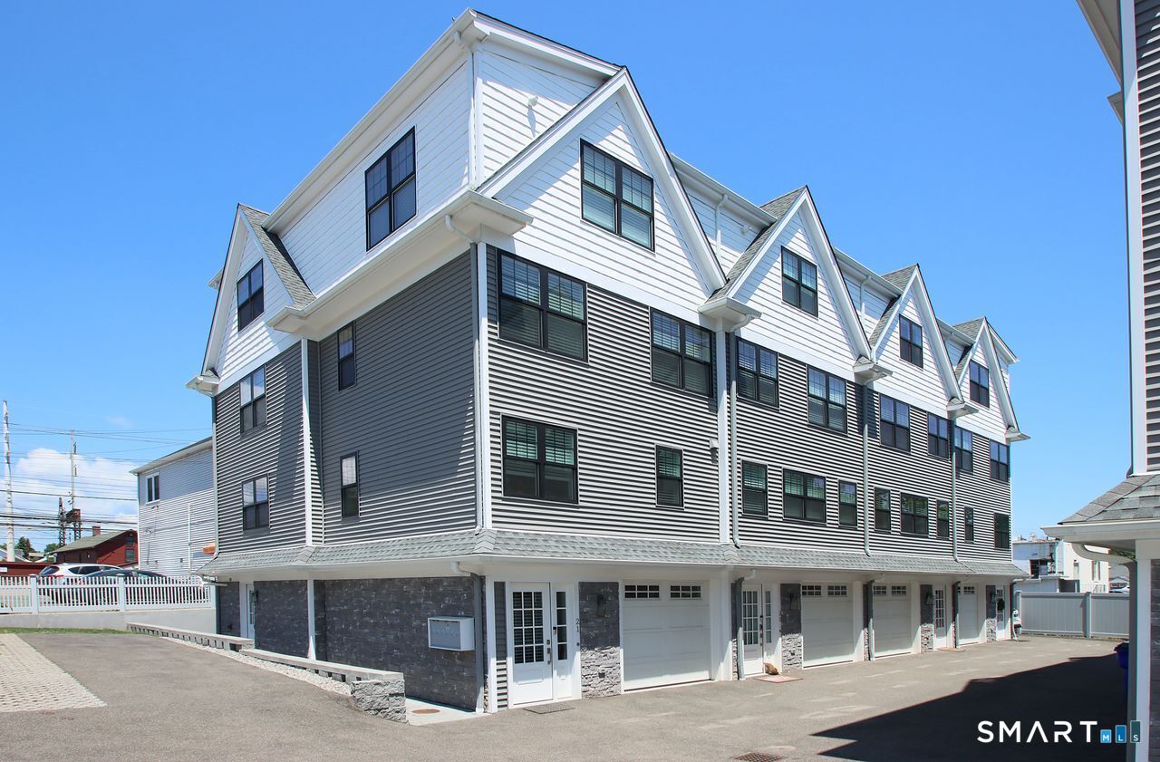 25 Beaumont Street, 25, Fairfield, CT 06824 | For Sale at $949,000