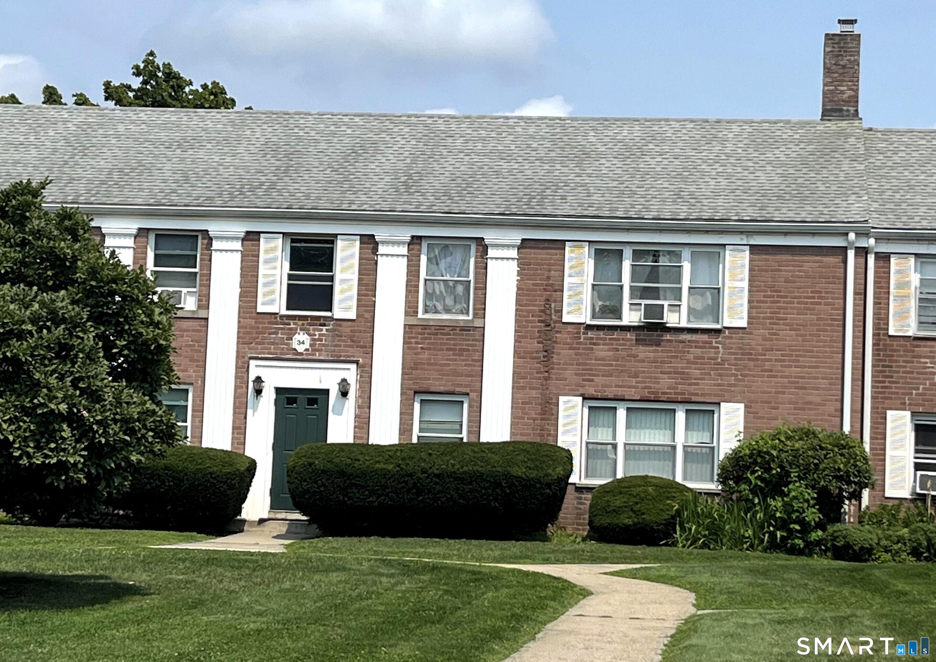 34 Standish Road, 4, Stamford, CT 06902 | For Sale at $295,000