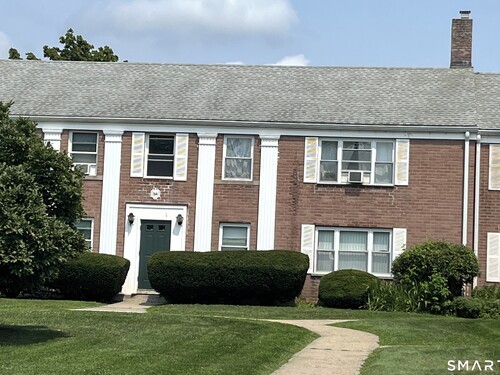  condo home for sale located at 34 Standish Road, 4, Stamford, CT 06902