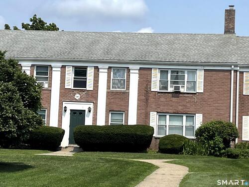  condo home for sale located at 34 Standish Road, 4, Stamford, CT 06902