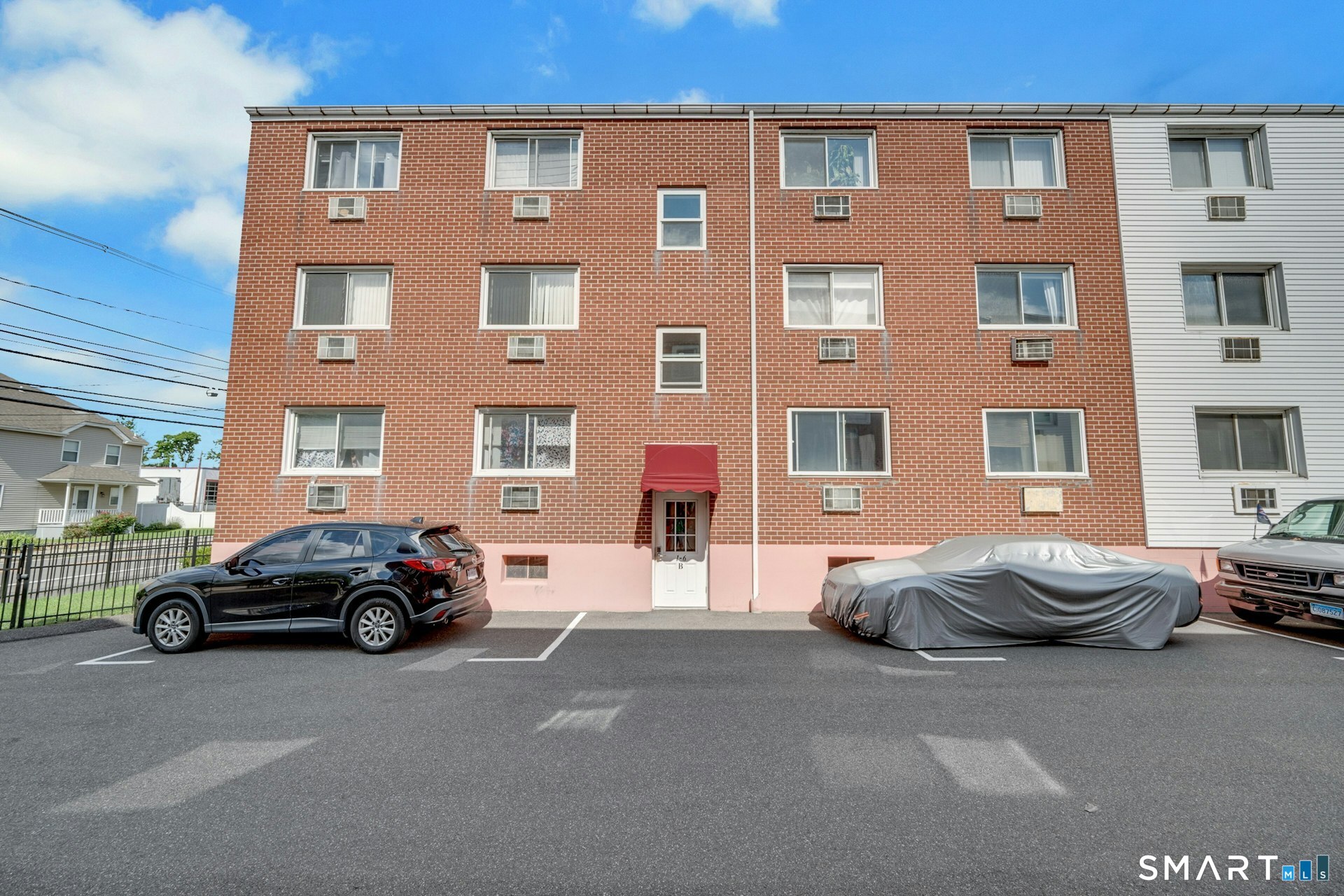 4 Van Zant Street, b5, Norwalk, CT 06855 | For Sale at $275,000
