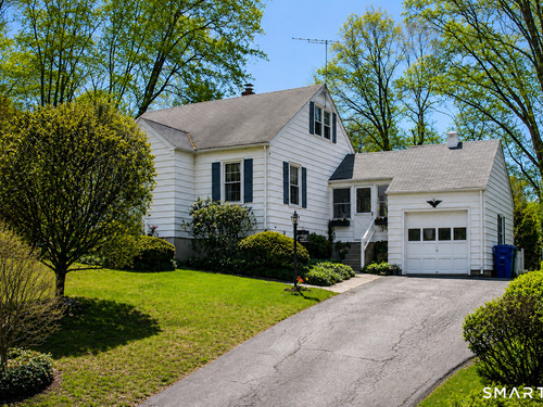  single family home for sale located at 95 Lake Avenue, Trumbull, CT 06611