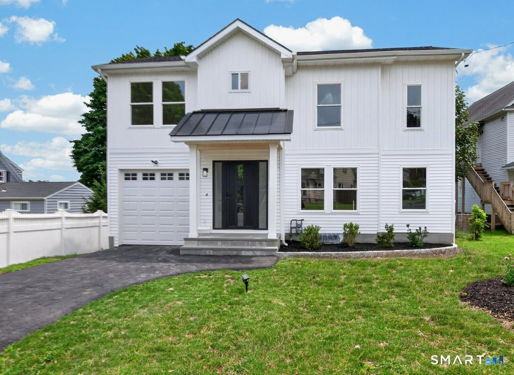 741 Old Stratfield Road, Fairfield, CT 06825 | For Sale at $985,000