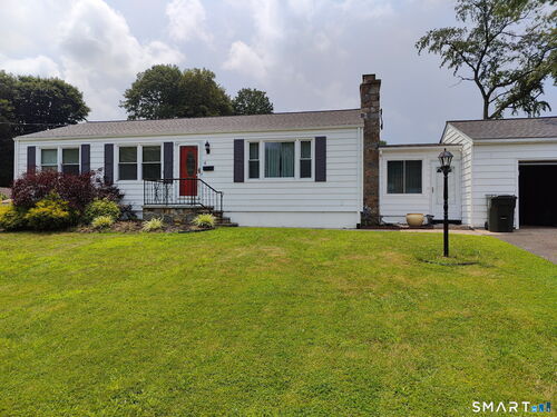  single family home for sale located at 4 Ascolese Road, Trumbull, CT 06611