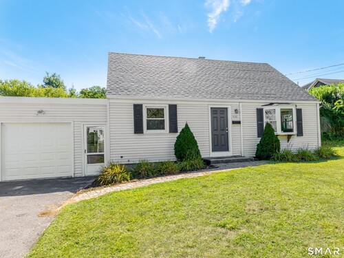  single family home for sale located at 438 High Street, Fairfield, CT 06824